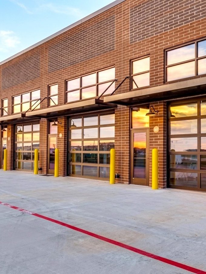 Industrial and flex warehouse space in DFW