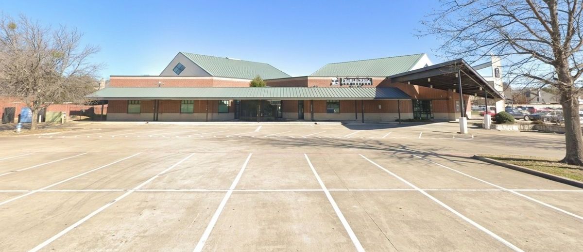 8104 Coit Road, Plano, private school building sold by Capstone Commercial