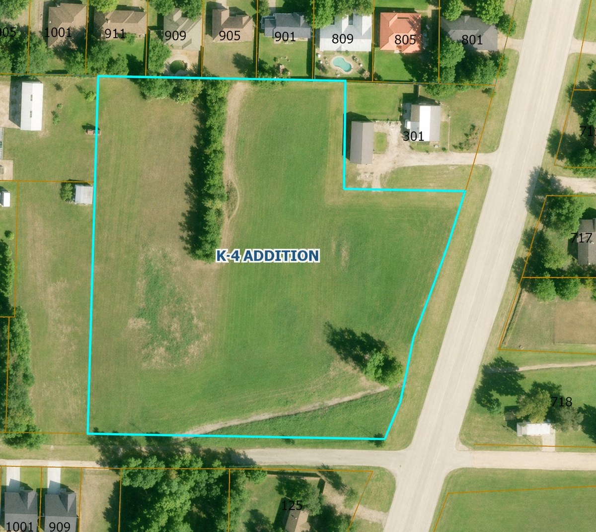 Maple Street Farmersville land